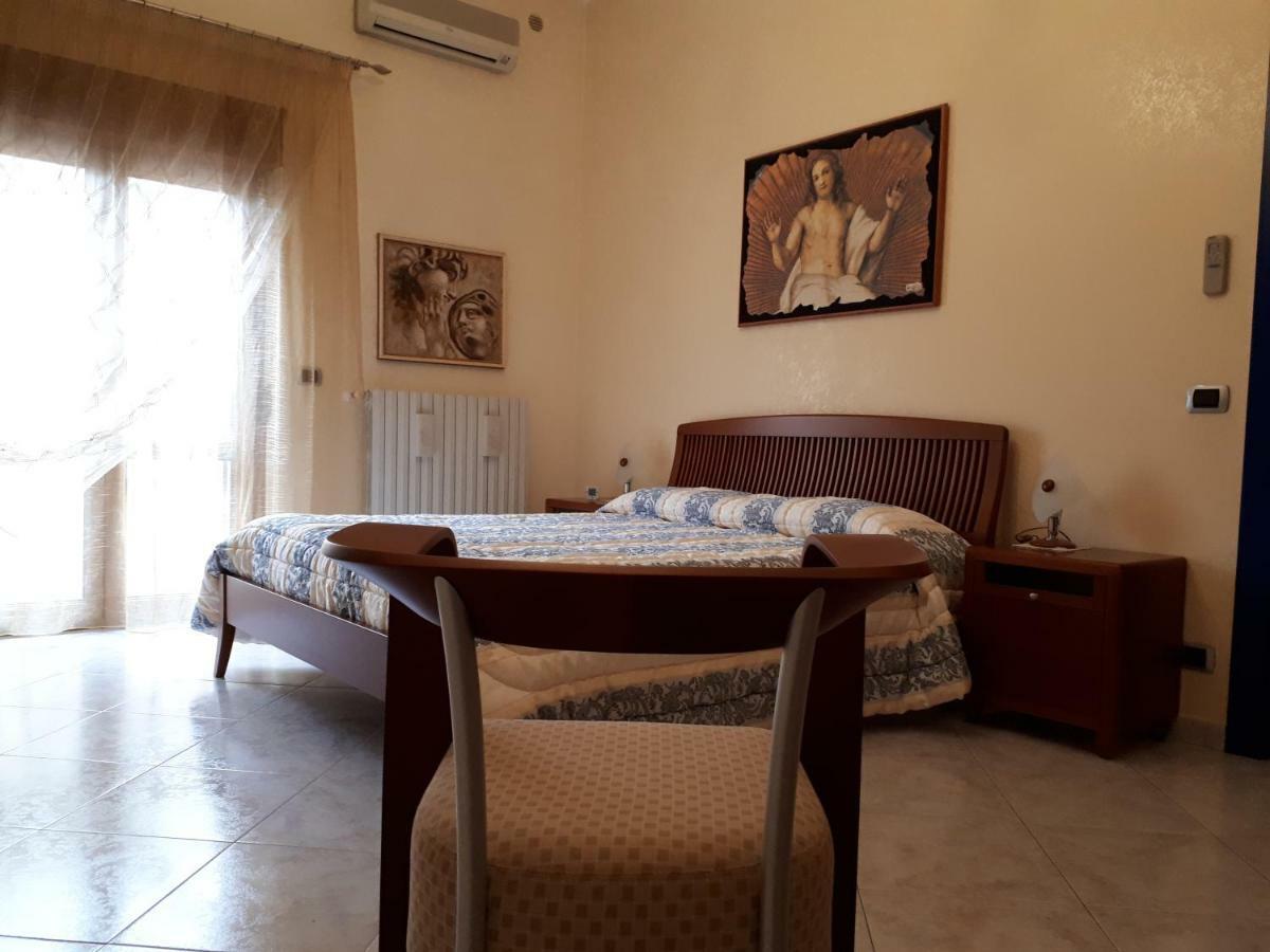 B&B Nonna Giulia Bernalda Buitenkant foto